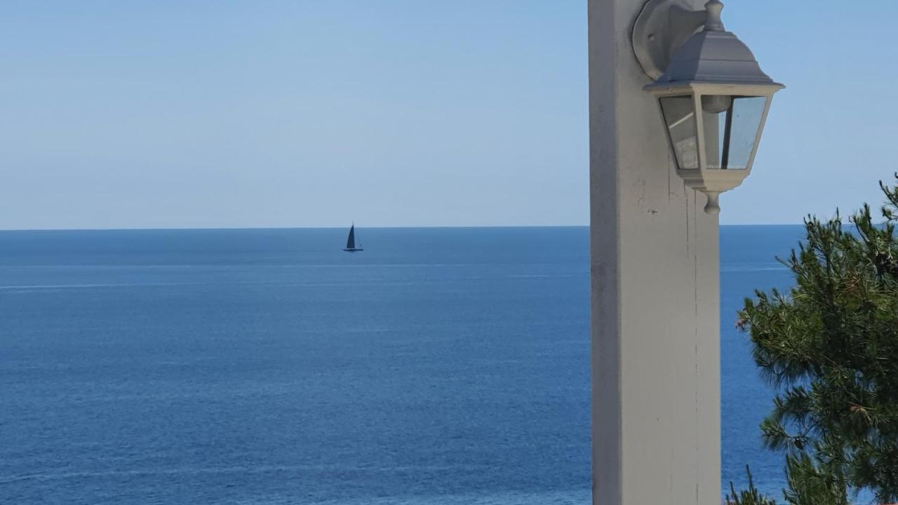 Casa Vacanze "Il Carrubo" Gagliano del Capo Exterior photo