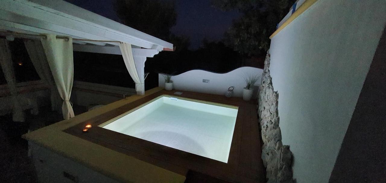 Casa Vacanze "Il Carrubo" Gagliano del Capo Exterior photo