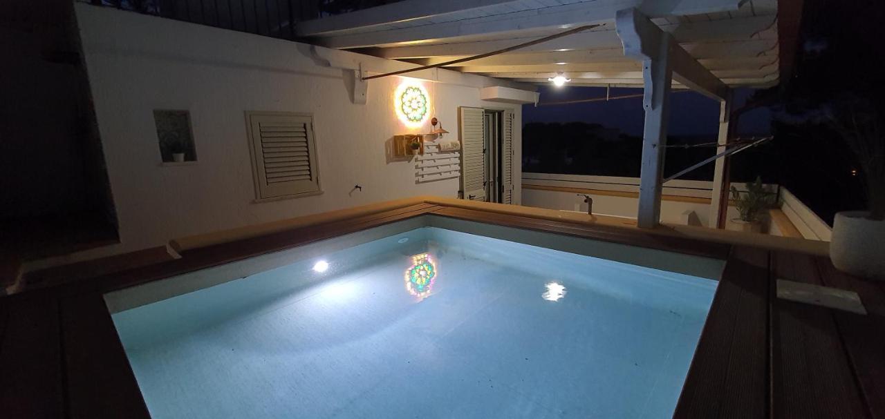 Casa Vacanze "Il Carrubo" Gagliano del Capo Exterior photo