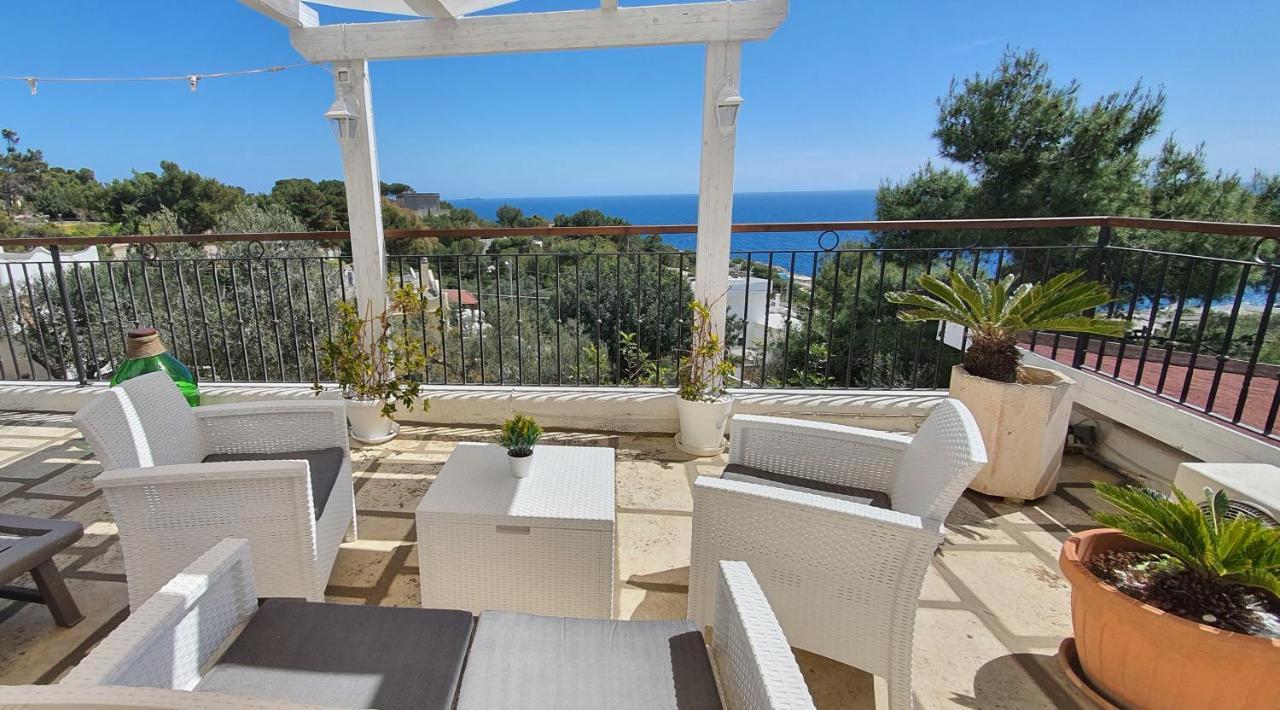 Casa Vacanze "Il Carrubo" Gagliano del Capo Exterior photo